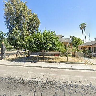 4354 E Cesar Chavez Blvd, Fresno, CA 93702