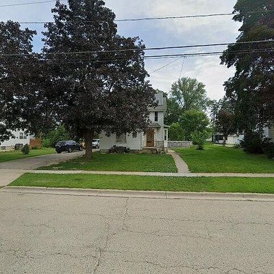 438 Breckenridge St, Mayville, WI 53050