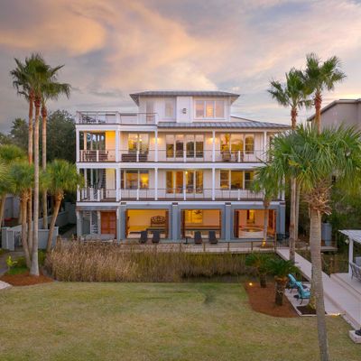 44 Intracoastal Ct, Isle Of Palms, SC 29451