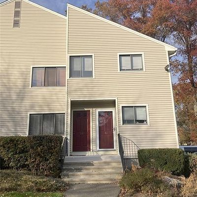 44 Lance Cir, Bridgeport, CT 06606