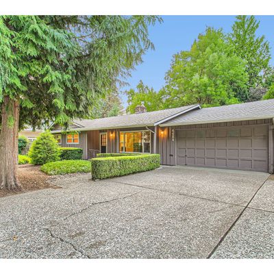 4421 Upper Dr, Lake Oswego, OR 97035