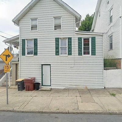 4433 Main St, Whitehall, PA 18052