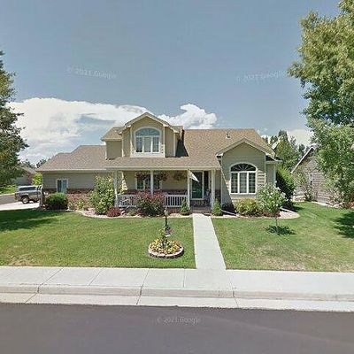 445 Candelaria Dr, Loveland, CO 80537