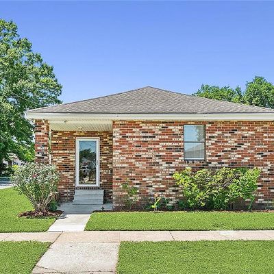 448 Bellanger St, Harvey, LA 70058