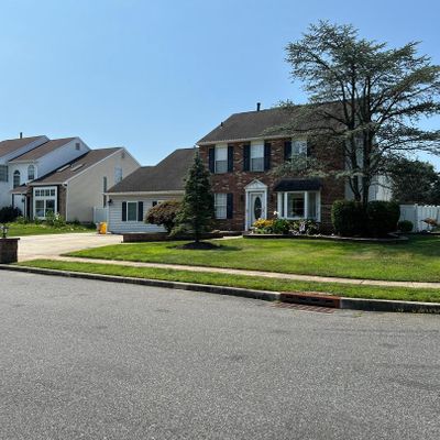 45 Long Bow Dr, Sewell, NJ 08080