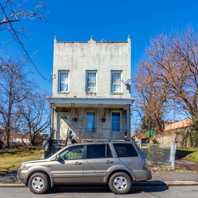 397 Rector St, Perth Amboy, NJ 08861