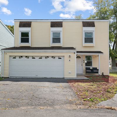 4 Inverness Sq, Middletown, CT 06457