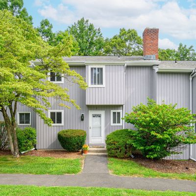 4 Monika Ln, Brookfield, CT 06804