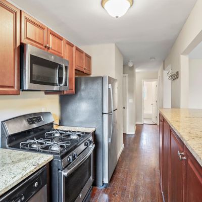 40 Glenwood Ave # 2 G, Jersey City, NJ 07306