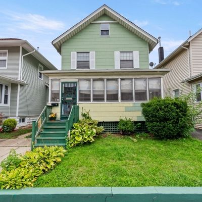 40 Irving St, East Orange, NJ 07018