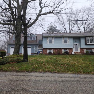 40 Walnut Ln, Clementon, NJ 08021