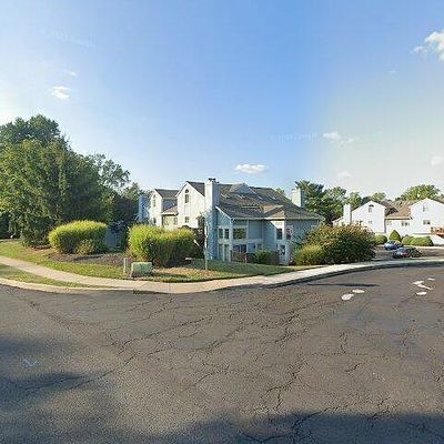 402 Brown Briar Cir, Horsham, PA 19044