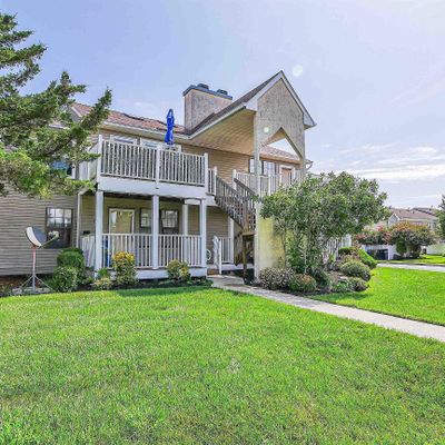 404 London Ct, Egg Harbor Township, NJ 08234