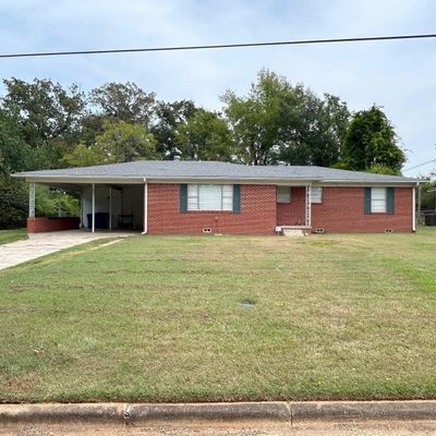 405 Lynoak St, Marshall, TX 75672