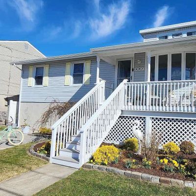 407 W Shore Dr, Brigantine, NJ 08203