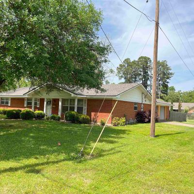 409 E Whelan St, Jefferson, TX 75657