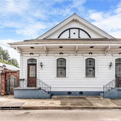 4102 Dauphine St, New Orleans, LA 70117