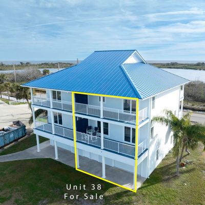 411 Admiral Craik Dr #38, Grand Isle, LA 70358