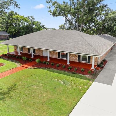 492 Fairfield Ave, Gretna, LA 70056