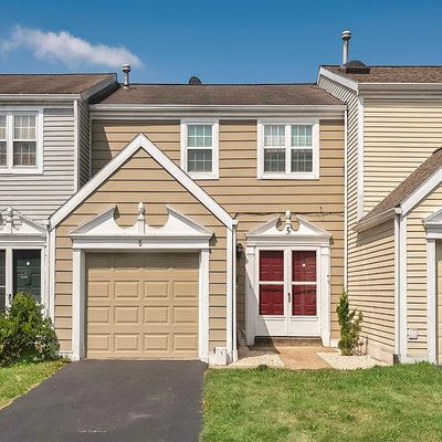 5 Gloucester Ct, Oakmont, PA 15139