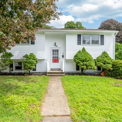 5 Johnson Pl, Norwich, CT 06360