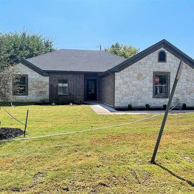 500 S Neathery Avenue, Collinsville, TX 76233