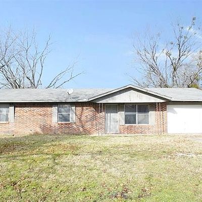 501 Creek Dr, Okmulgee, OK 74447