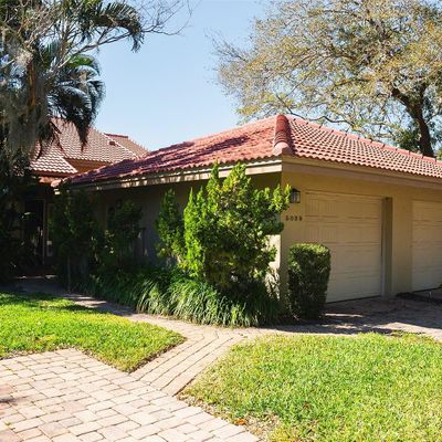 5039 Kestral Park Drive, Sarasota, FL 34231