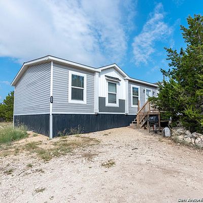 504 Pr 1519, Bandera, TX 78003