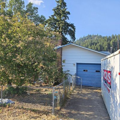 504 Whipple Ave, Drain, OR 97435