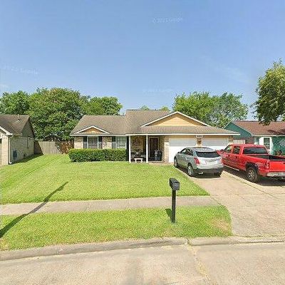 505 Canyon Springs Dr, La Porte, TX 77571