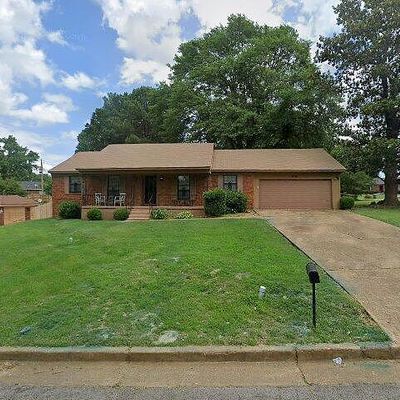 5058 Ravensworth Dr, Memphis, TN 38109