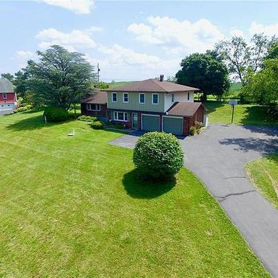 5070 Trexler Rd, Schnecksville, PA 18078