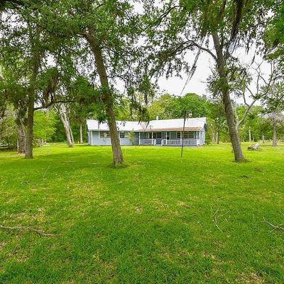 5074 Nichols Lane, Wharton, TX 77488