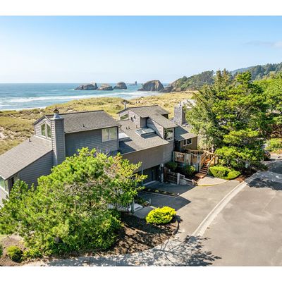 508 N Breaker Point Dr, Cannon Beach, OR 97110