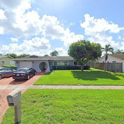 511 Nw 98 Th Ave, Pembroke Pines, FL 33024