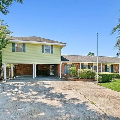 5125 Karen Dr, Marrero, LA 70072