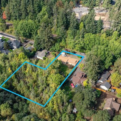 5140 Lower Dr, Lake Oswego, OR 97035