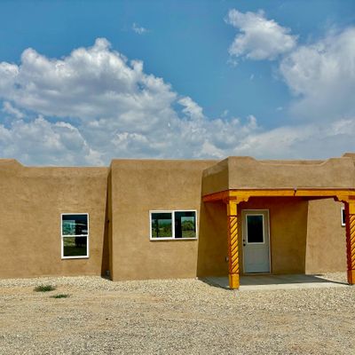 52 Cactus Flower, Taos, NM 87571