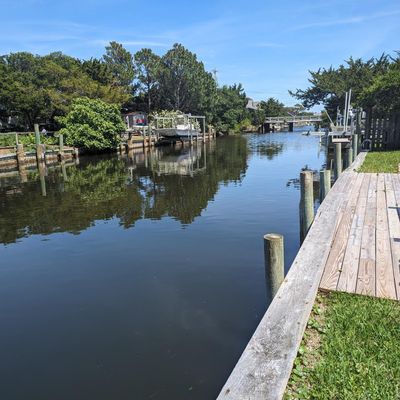 52 Fish Camp Ln, Ocracoke, NC 27960