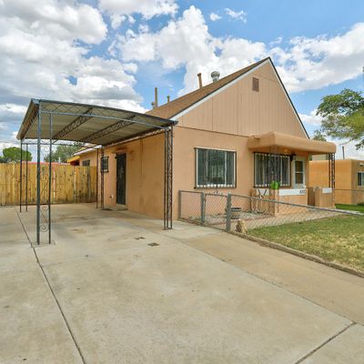 520 Tennessee St Se, Albuquerque, NM 87108