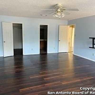 5210 Erickson Blf, San Antonio, TX 78247