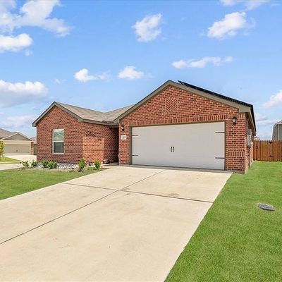 523 Bennie Leonard St, Venus, TX 76084