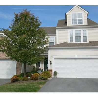 5273 Blue Sky Dr, Orefield, PA 18069