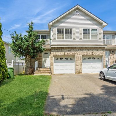 53 Edmund St, Edison, NJ 08817