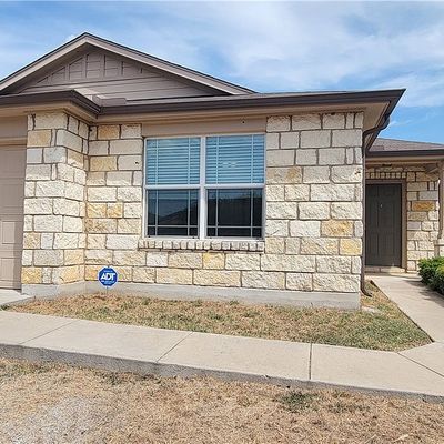 453 Nottingham Loop, Kyle, TX 78640