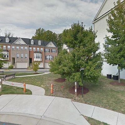 4536 English Holly Dr, Fairfax, VA 22030