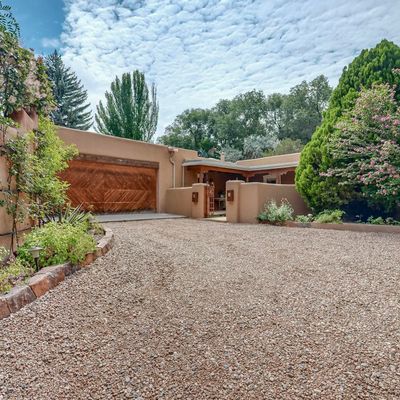 463 Camino Manzano, Santa Fe, NM 87501