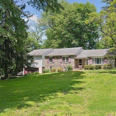 474 Barclay Rd, Bryn Mawr, PA 19010