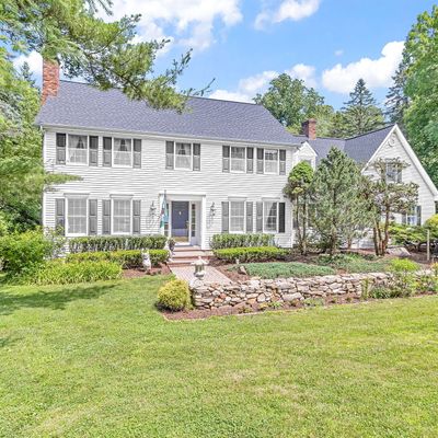 48 Wedgewood Dr, Danbury, CT 06811